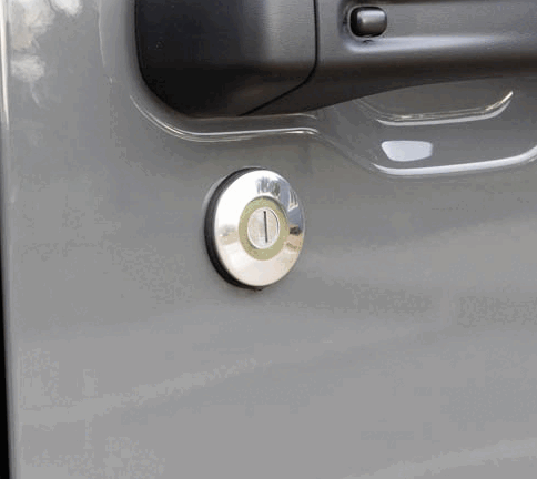 1997 - 2001 Wrangler Tailgate Lock Cap (SD)