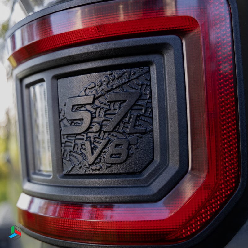 5.7L V8 | Custom Light Panels